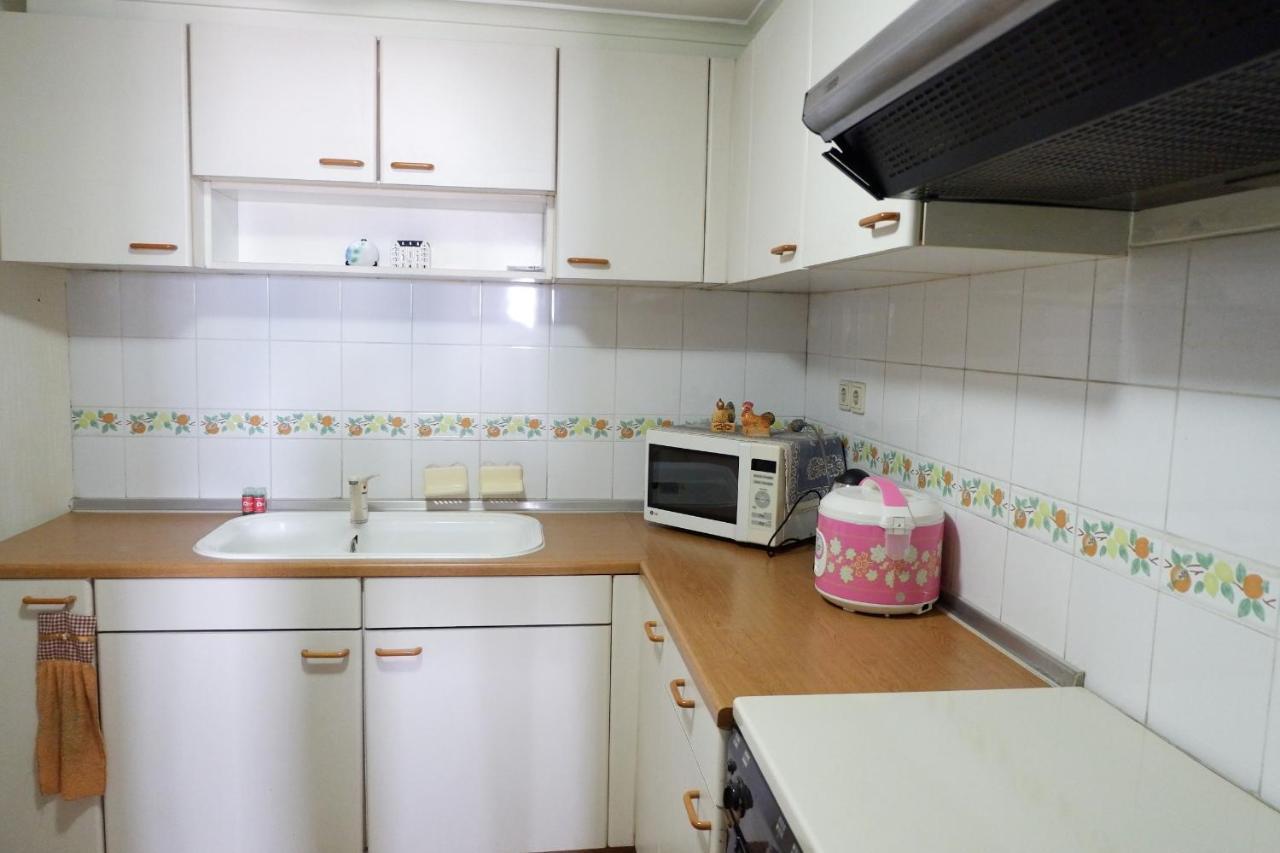 Classic And Strategic 3br Sudirman Tower By Travelio Appartement Jakarta